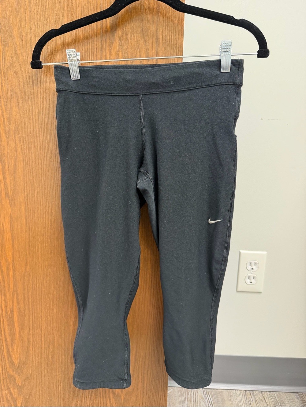 Nike Black Capri Leggings
